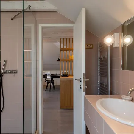 アパート Deluxe Lights, Camera, Action! *