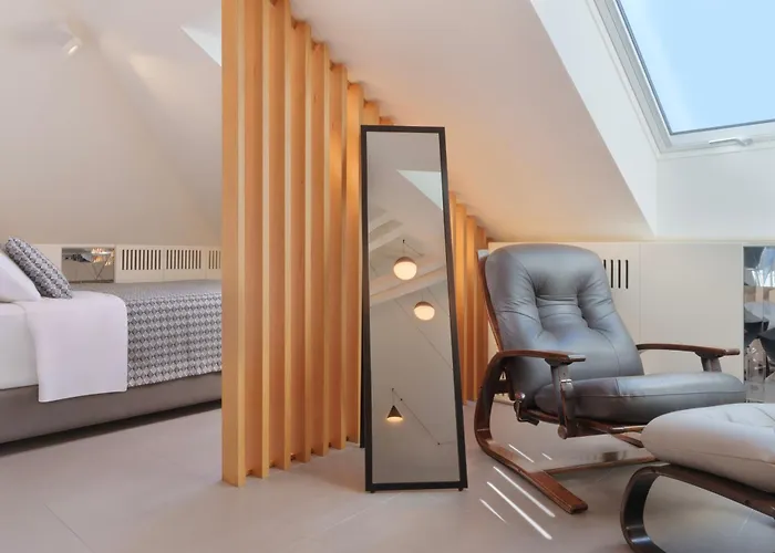 Deluxe Lights, Camera, Action! Apartman *